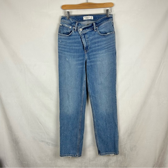 ABERCROMBIE The 90s Straight Ultra High Rise Jeans Criss Cross Waist Sz 2 short - Picture 2 of 5